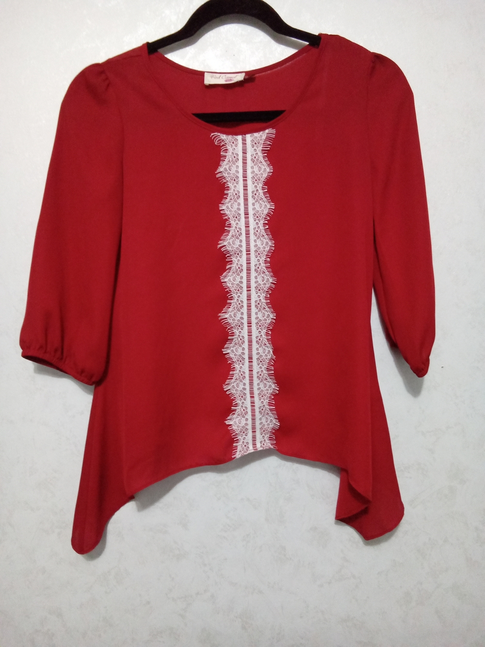 Red Camel Girls Red 3/4 Sleeve Lace Front Sharkbite Hem Blouse, Size Large